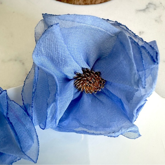 2/$30🌵 Blue Chiffon Flower Earrings Gold Jumbo Garden Floral Zara Jewelry NEW - Picture 10 of 12